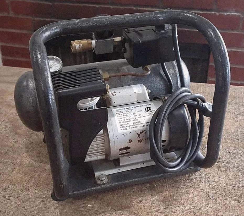 Senco AIr Compressor PC1010